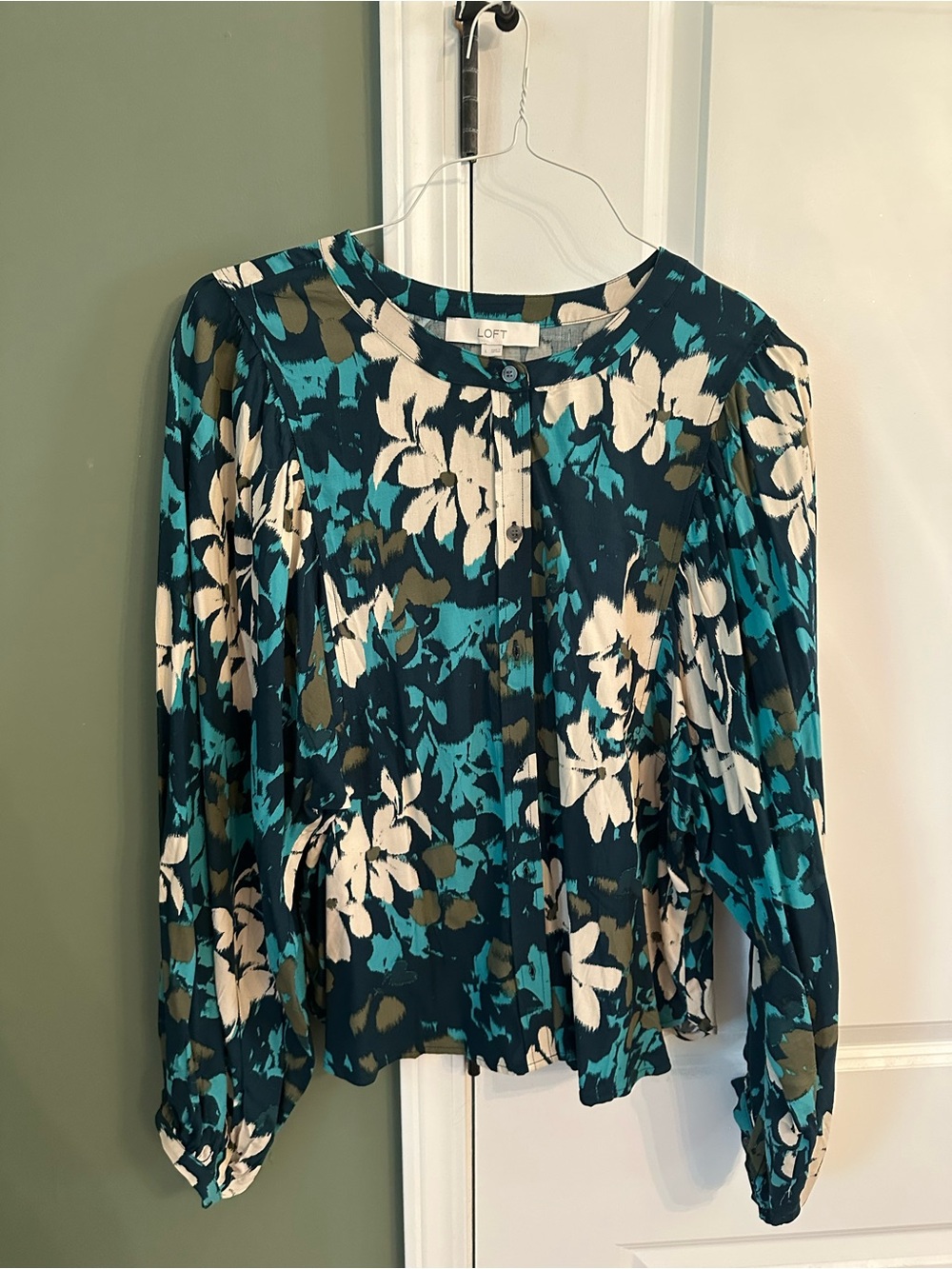 LOFT Teal and White Floral Button-Front Blouse